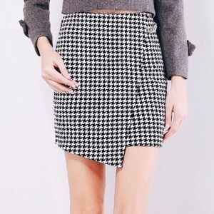 H&M Hounds Tooth Mini Skirt